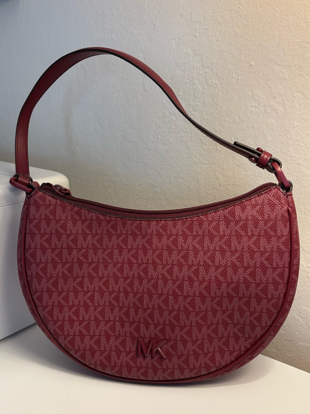 Michael Kors Kyla Small Convertible Pochette - Oxblood